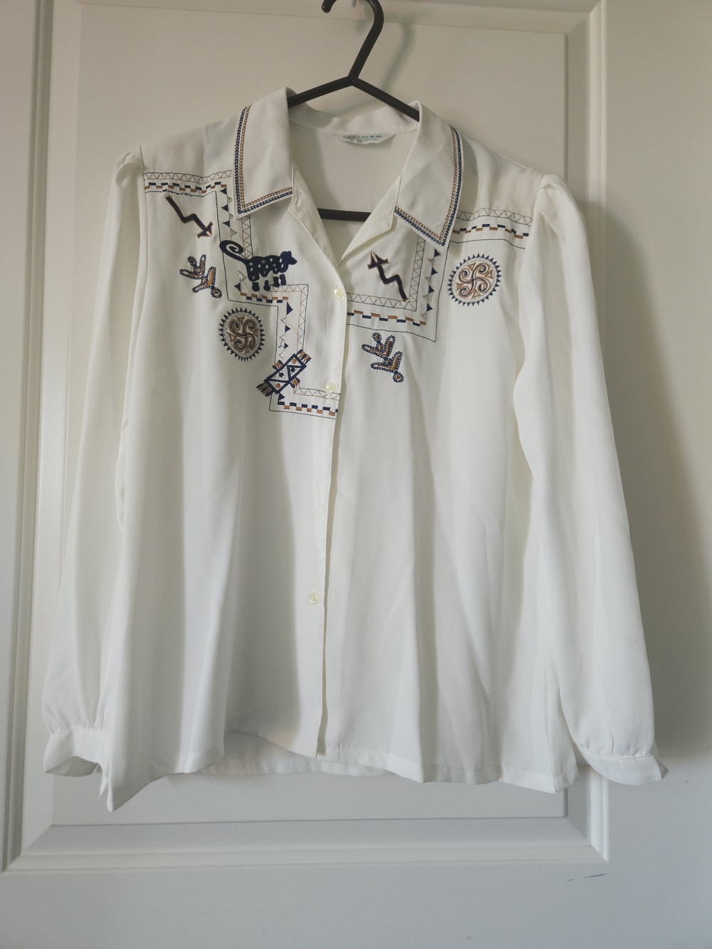 Vintage Japanese "Haneda Tokyo" Embroidered Button-Down Top Blouse Size 13 US L